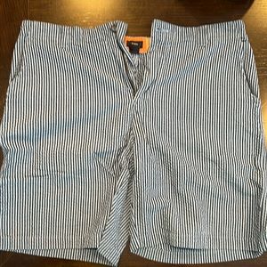 Izod striped shorts size 38